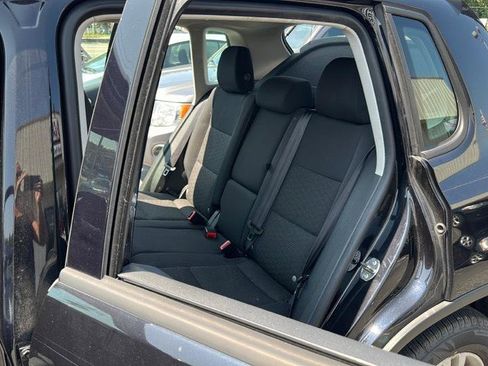 Used 2013 Volkswagen Tiguan S image 12