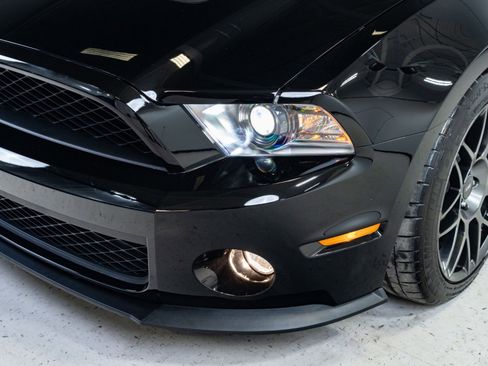 Used 2012 Ford Mustang Shelby GT500 w/ SVT Performance Pkg RWD image 28