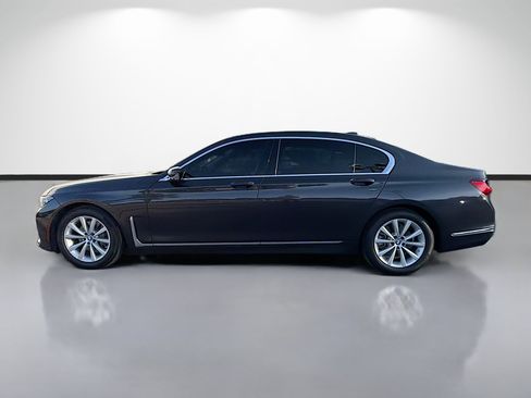 Used 2020 BMW 740i w/ Cold Weather Package RWD image 6