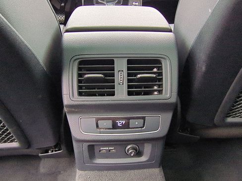 Used 2024 Audi Q5 2.0T Premium Plus image 31