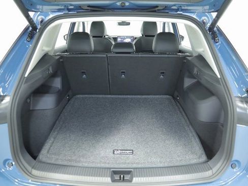 New 2026 Volkswagen Tiguan SE image 34