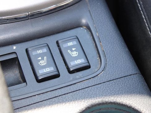 Used 2015 Nissan Sentra SV w/ Navigation Package FWD image 18