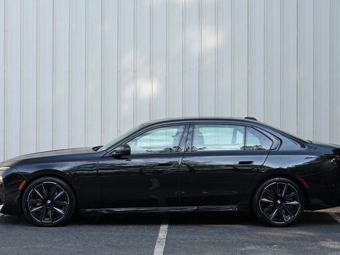 Used 2026 BMW 740i RWD image 64