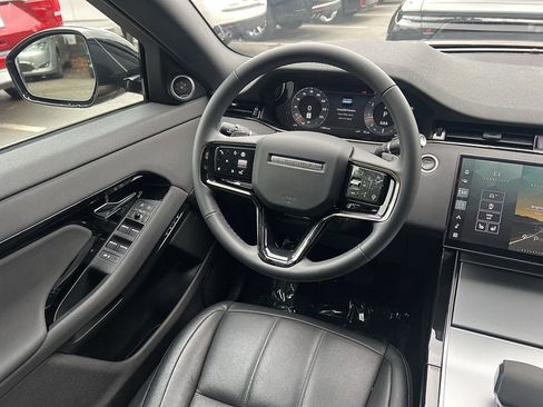 Used 2024 Land Rover Range Rover Evoque S image 34