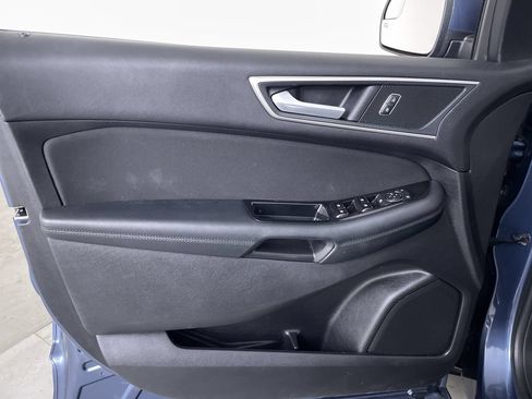 Used 2018 Ford Edge SEL w/ Class II Trailer Tow Package AWD/4WD image 10