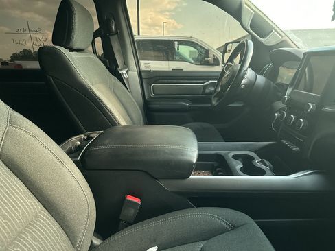 Used 2021 RAM 1500 Big Horn AWD/4WD image 3
