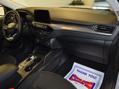 Used 2025 Ford Escape Active image 10