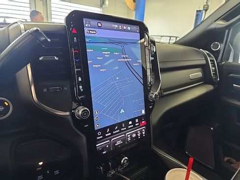 Used 2025 RAM 3500 Laramie AWD/4WD image 2