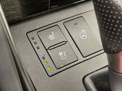 Used 2022 Lexus IS 350 F Sport RWD image 20