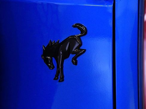 Used 2025 Ford Bronco Badlands image 12