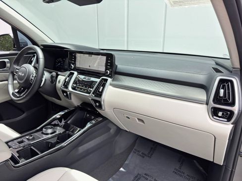 Used 2023 Kia Sorento SX Prestige AWD/4WD image 14
