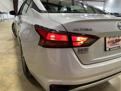Used 2024 Nissan Altima 2.5 SV image 23