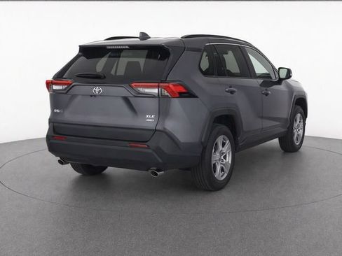 Used 2025 Toyota RAV4 XLE AWD/4WD image 3