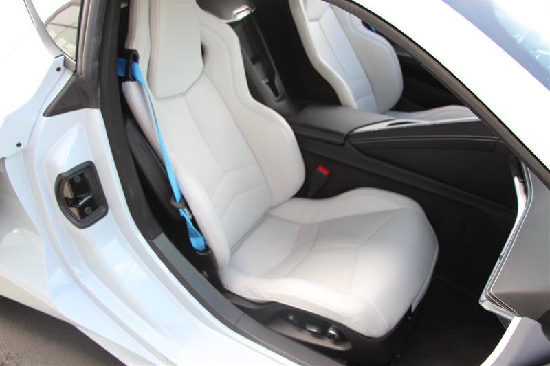Used 2022 Chevrolet Corvette Stingray Preferred Cpe w/ Z51 Performance Package RWD image 15