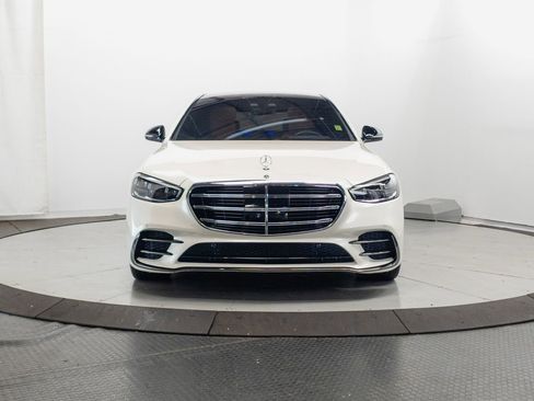 Used 2023 Mercedes-Benz S 500 4MATIC image 2
