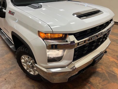 Used 2023 Chevrolet Silverado 2500 LT w/ Convenience Package image 45