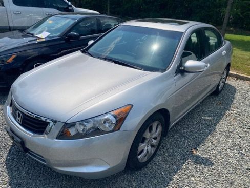 Used 2010 Honda Accord EX-L image 1