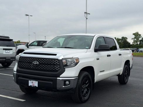 Used 2020 Toyota Tundra SR5 AWD/4WD image 9