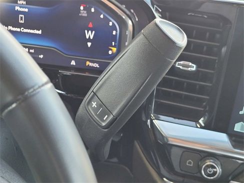 Used 2025 Chevrolet Silverado 1500 LT image 13