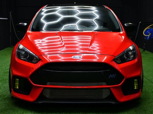 Used 2018 Ford Focus RS AWD/4WD image 17