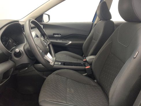 Used 2021 Nissan Kicks SV FWD image 17