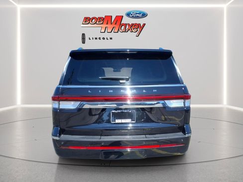 Used 2024 Lincoln Navigator L Reserve AWD/4WD image 6