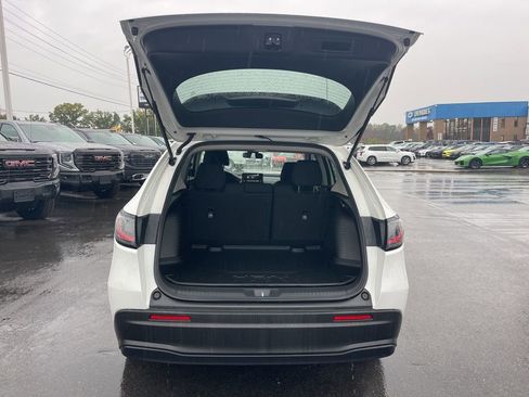 Used 2025 Honda HR-V LX image 26