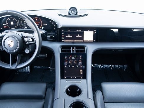 Used 2024 Porsche Taycan GTS image 20