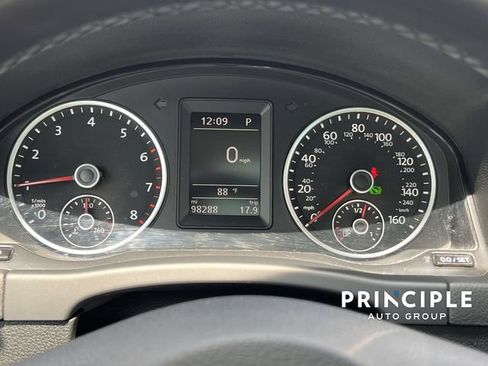 Used 2016 Volkswagen Tiguan SE FWD image 23