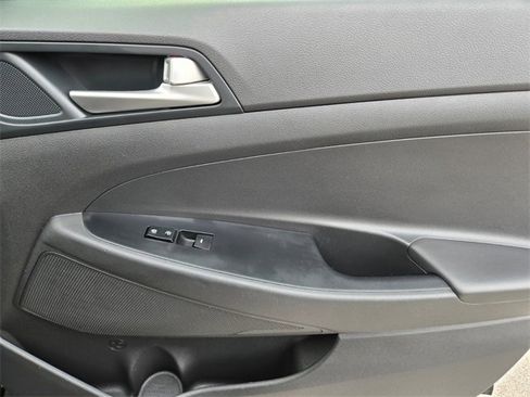 Used 2020 Hyundai Tucson Value w/ Cargo Package image 22