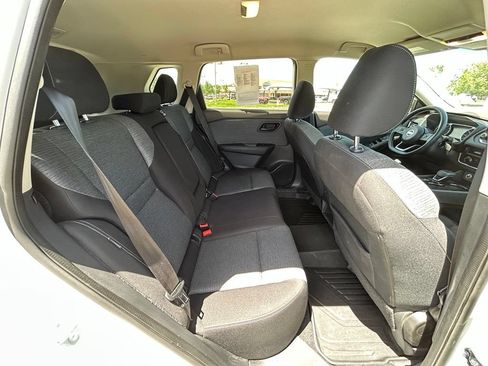 Used 2021 Nissan Rogue S AWD/4WD image 27