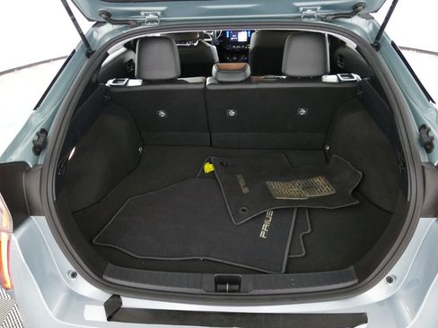 Used 2016 Toyota Prius Three Touring FWD image 25