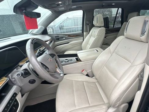 Certified 2021 Cadillac Escalade Sport Platinum w/ LPO, ONYX Package image 4