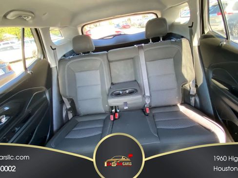 Used 2024 GMC Terrain SLE image 25