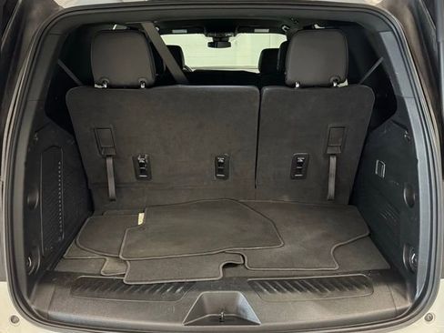 Used 2025 Chevrolet Tahoe LT AWD/4WD image 10
