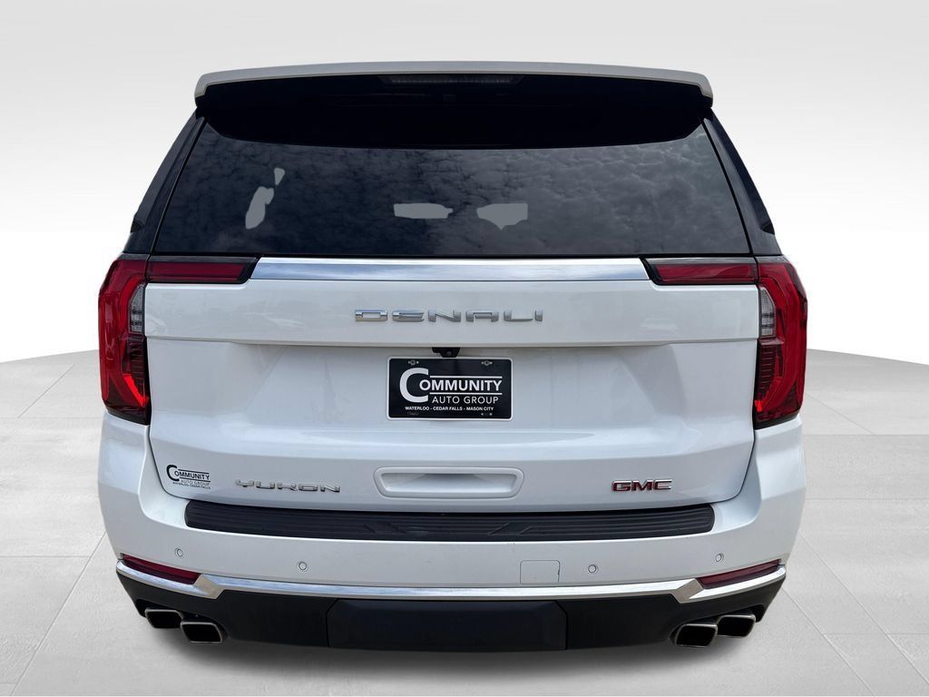 Used 2025 GMC Yukon XL Denali w/ Sun & Power Step Package AWD/4WD image 4