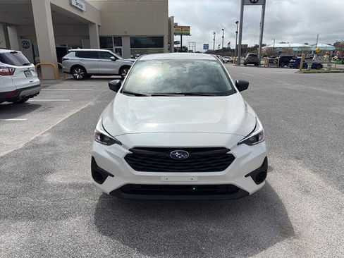 Used 2024 Subaru Impreza 2.0i image 2