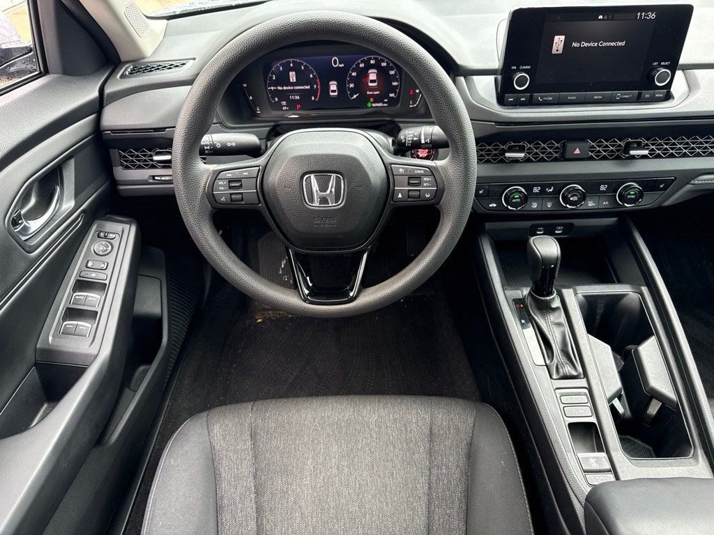 Used 2023 Honda Accord EX image 7