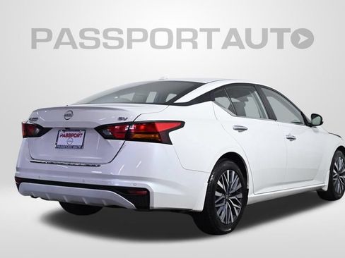 Certified 2023 Nissan Altima 2.5 SV FWD image 8