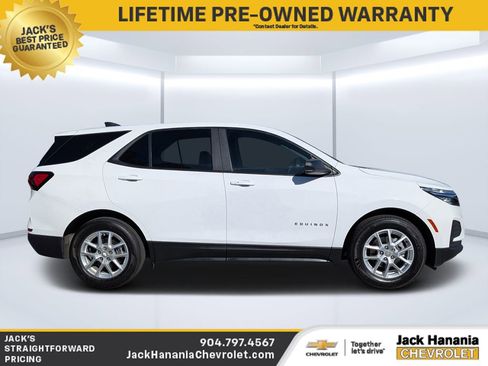 Used 2024 Chevrolet Equinox LS FWD image 2