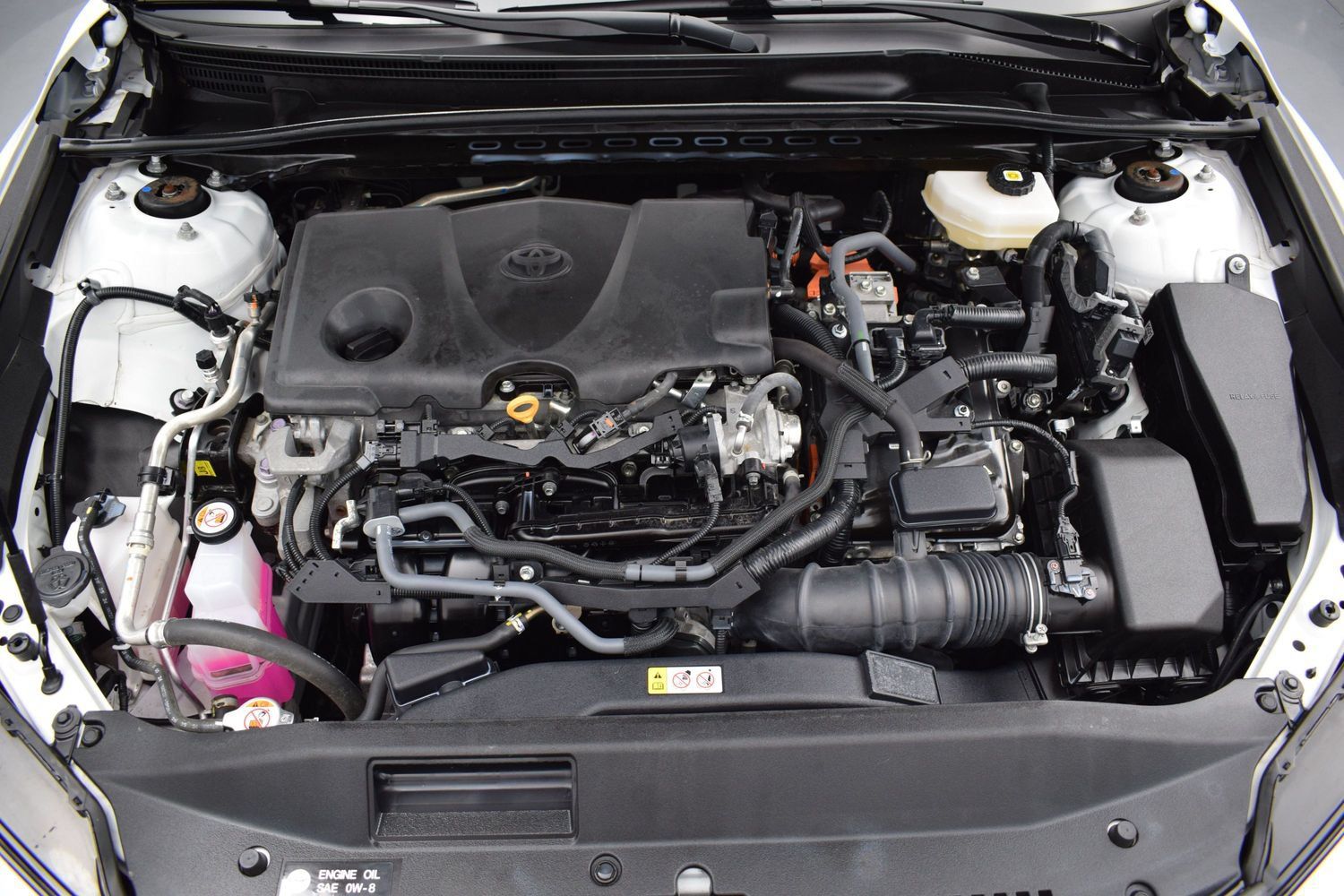 Used 2025 Toyota Camry SE FWD image 9