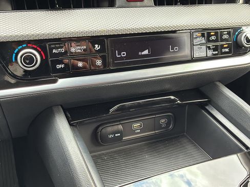 New 2025 Kia Sportage LX image 29