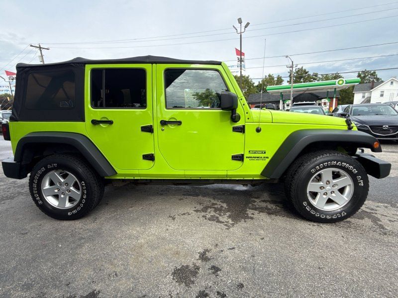 Used 2012 Jeep Wrangler Unlimited Sport AWD/4WD image 4