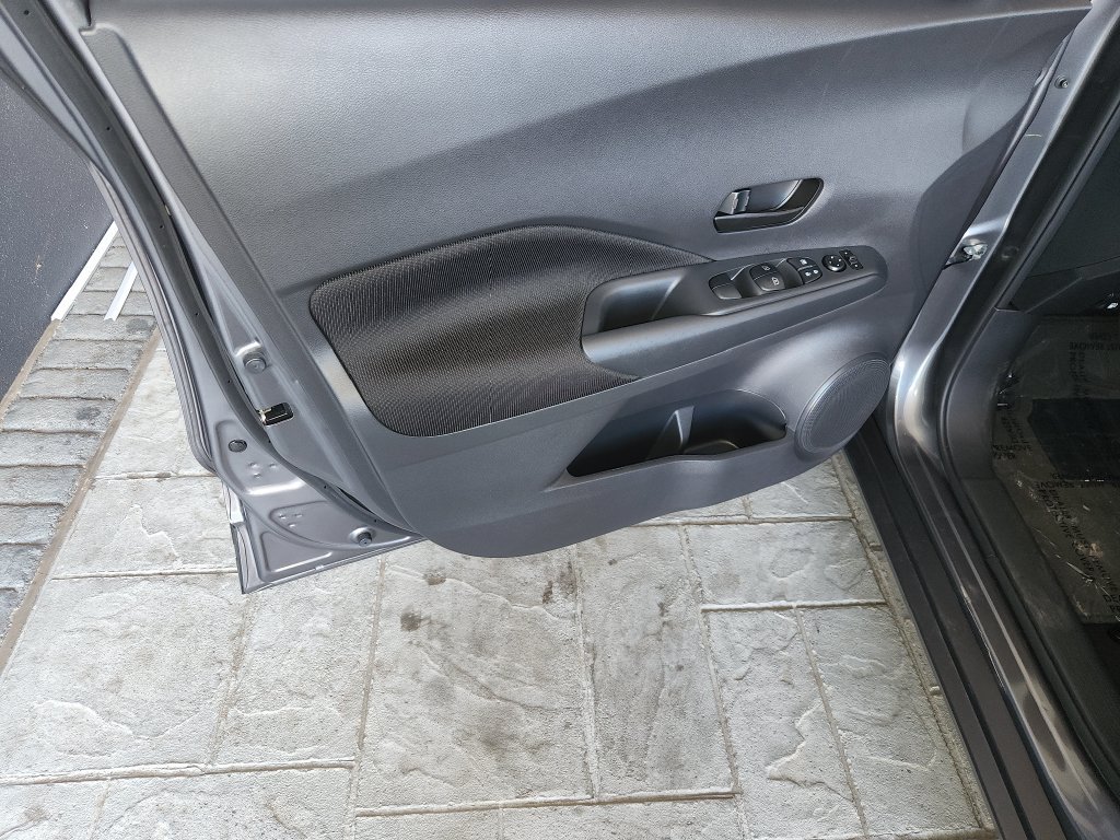 Used 2025 Nissan Kicks Play S FWD image 28