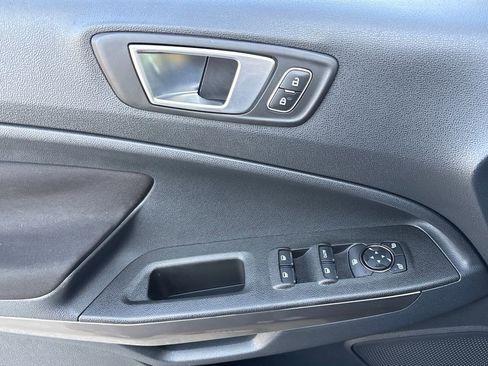 Used 2019 Ford EcoSport SE image 17