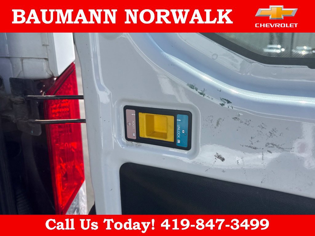 Used 2015 Ford Transit 250 130 Low Roof w/ Exterior Upgrade Package RWD image 39