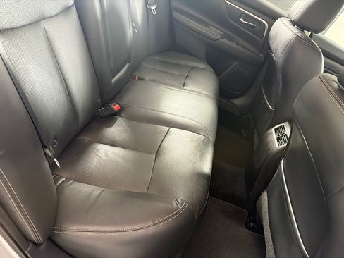 Used 2017 Nissan Altima 2.5 SL FWD image 18