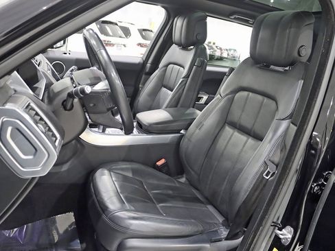 Used 2019 Land Rover Range Rover Sport HSE image 24
