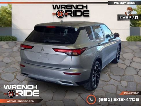 Used 2022 Mitsubishi Outlander SE image 5
