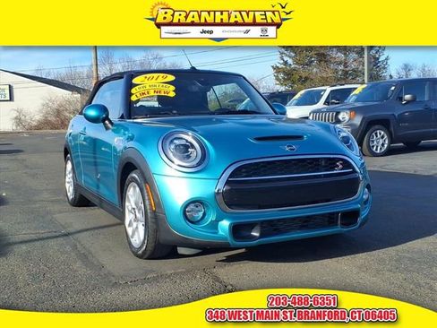 Used 2019 MINI Cooper S w/ Signature Upholstery Package image 1